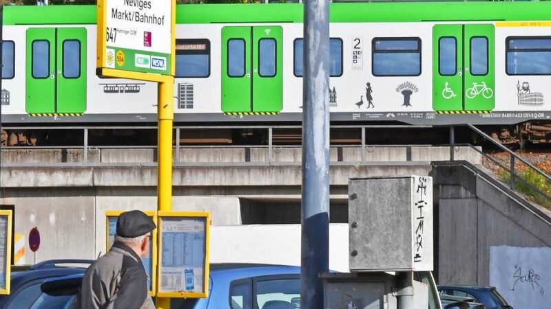 Verkehr: ÖPNV-Nutzer in Neviges sind von Bahn genervt