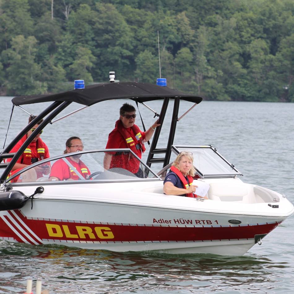 7 Faken aus Hückeswagen: Seit 74 Jahren Lebensrettung im und am Wasser
