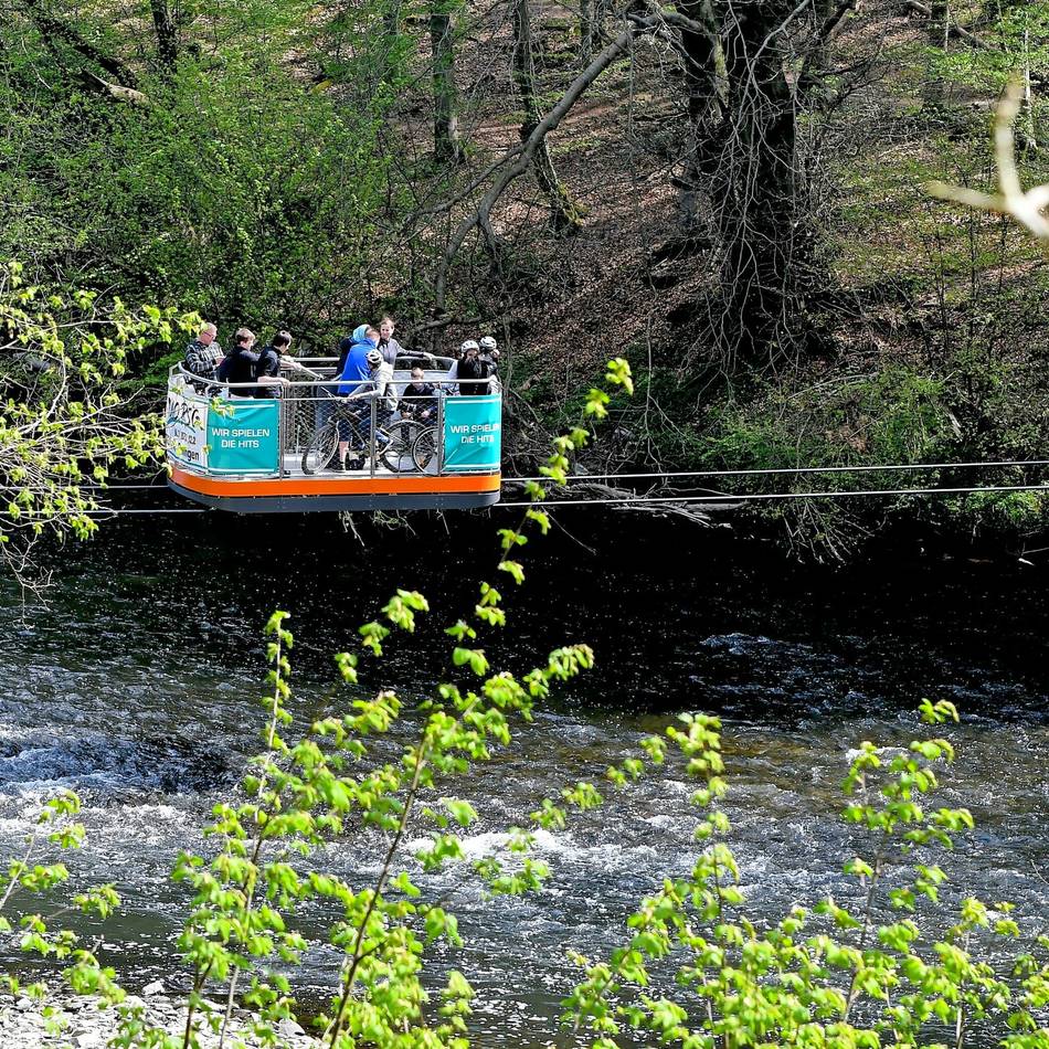 Schwebefähre in Solinger Brückenpark : Besucher können ab sofort wieder über die Wupper „schweben“