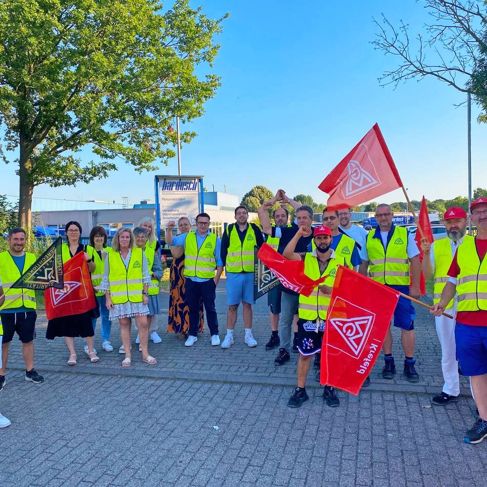 IG Metall fordert mehr Lohn: Warnstreik bei Bardusch in Geldern