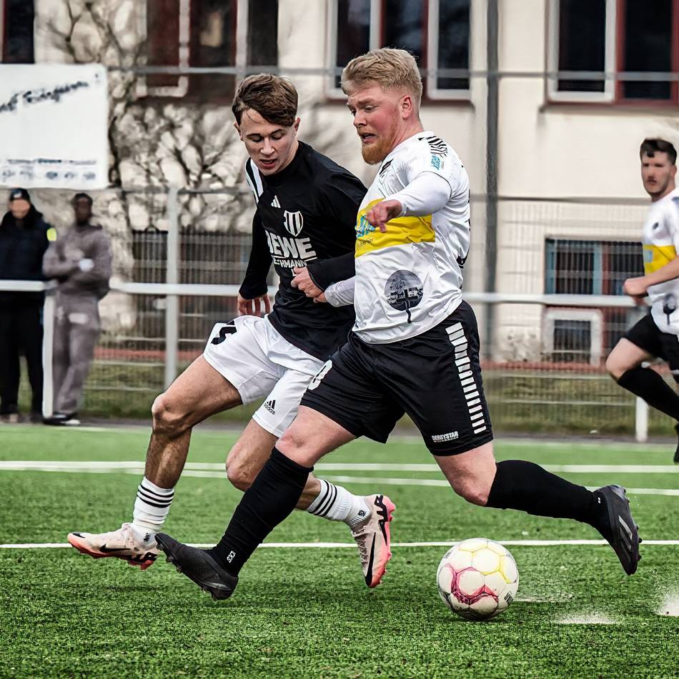 Spielplan der Bezirksliga: Die neue Saison startet gleich mit einem Langenfelder Derby