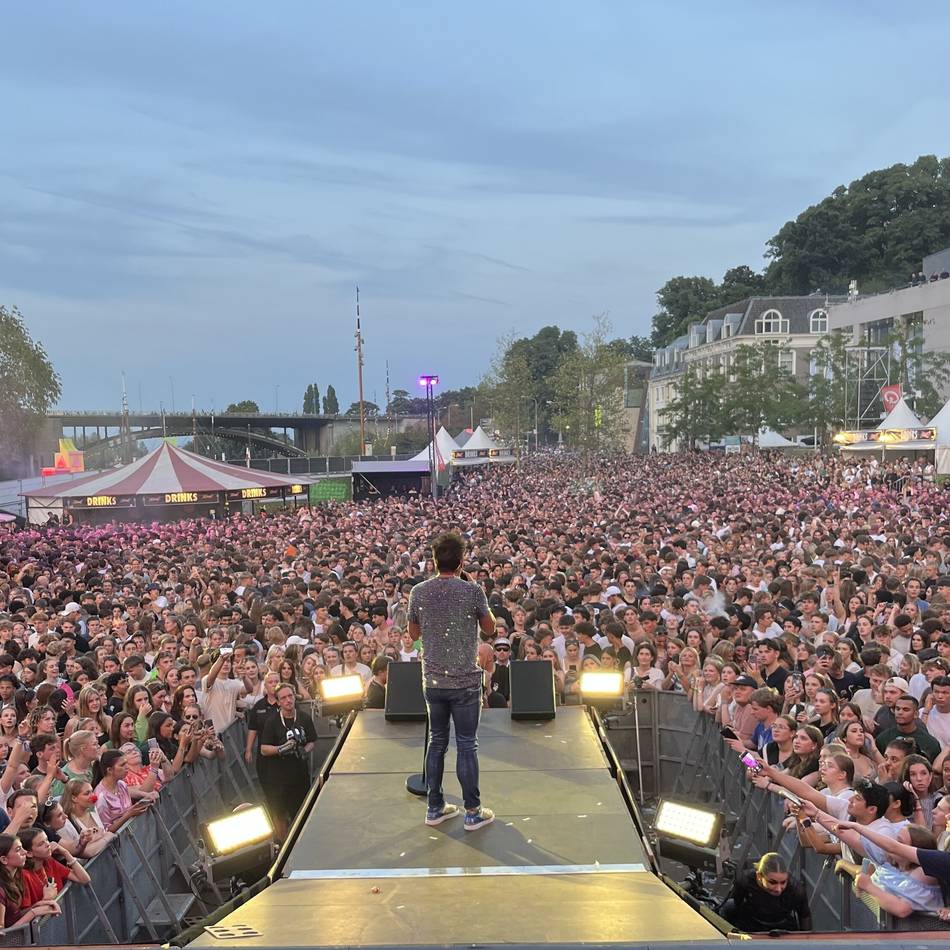 Festivalstimmung an der Waal: Nimwegen feiert Vierdaagse – diese Musiker sollte man nicht verpassen