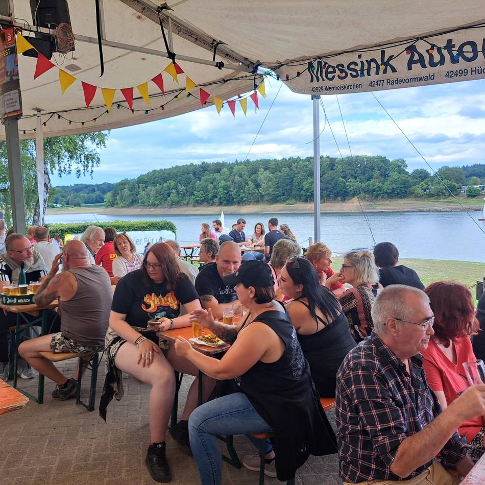 DLRG-Ortsgruppe Hückeswagen feiert Sommerfest: Generationswechsel und neue Strukturen beim DLRG-Fest