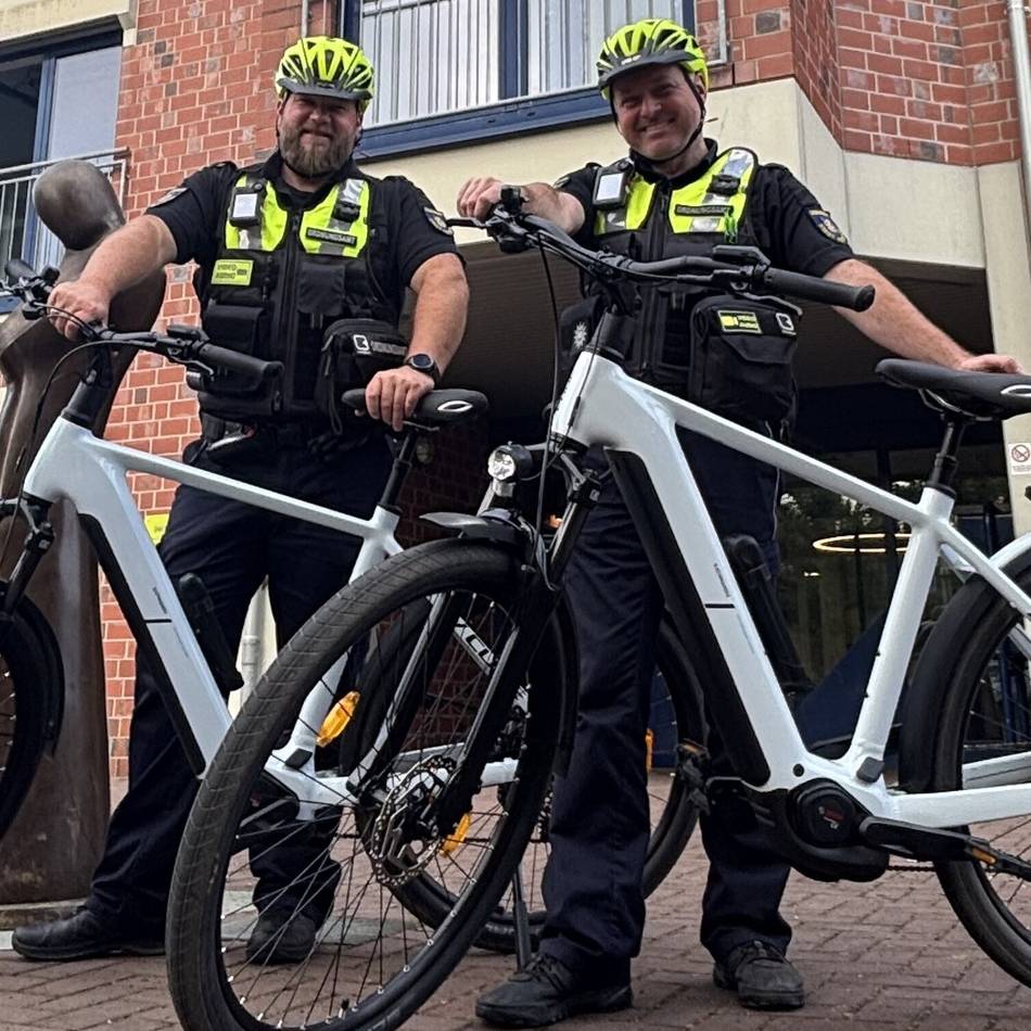 Stadt will öffentliche Präsenz verstärken: Ordnungsamt neuerdings mit E-Bikes unterwegs