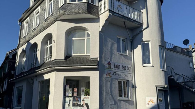 Kultur-Haus Zach in Hückeswagen: Filmklassiker mit Georg Thomalla und eine Romantikkomödie
