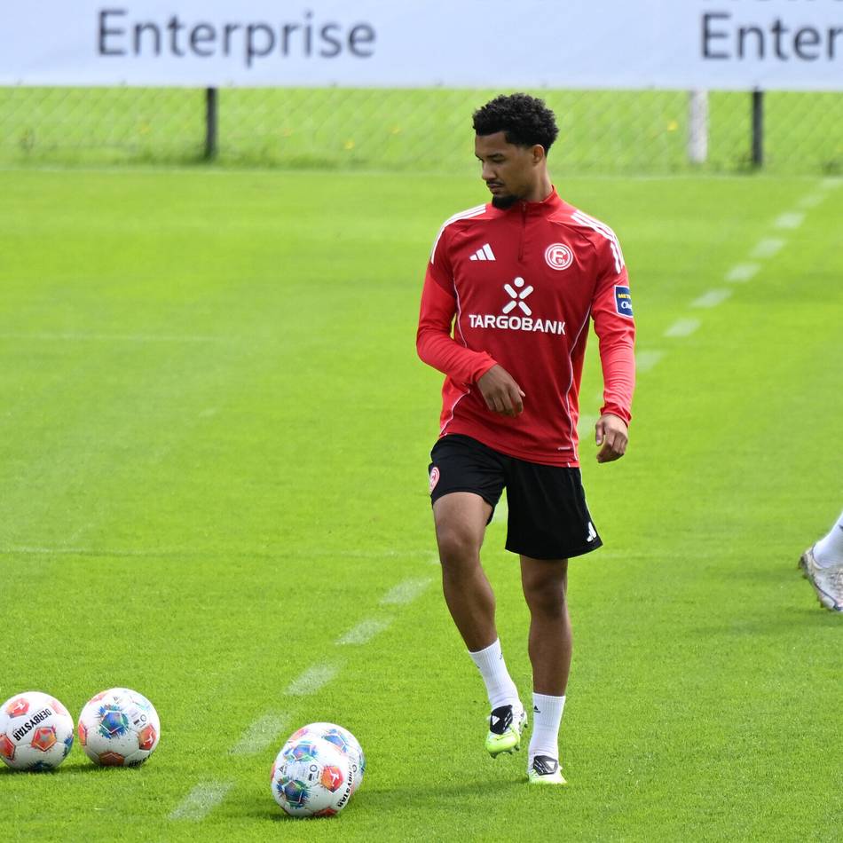 Nach Elias Egouli: Weiterer Innenverteidiger erhält ein Sonderlob von Fortuna-Trainer Thioune