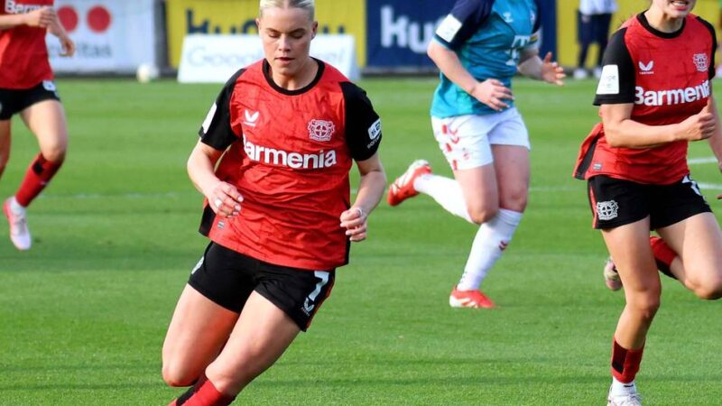 Erstes Testspiel steht an: Bayers Fußballerinnen zwischen Training und Daumendrücken