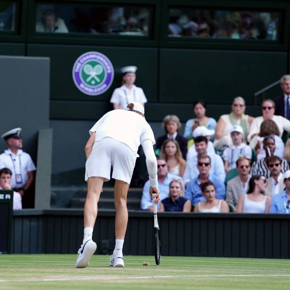 „Bitte lassen Sie keine Champagnerkorken knallen“: Kuriose Szene bei Wimbledon-Finale zwischen Sinner und Alcaraz