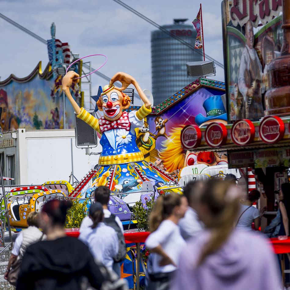 Größtes Volksfest in Düsseldorf: Diese Brauereien kommen mit Partyzelten zur Rheinkirmes 2025