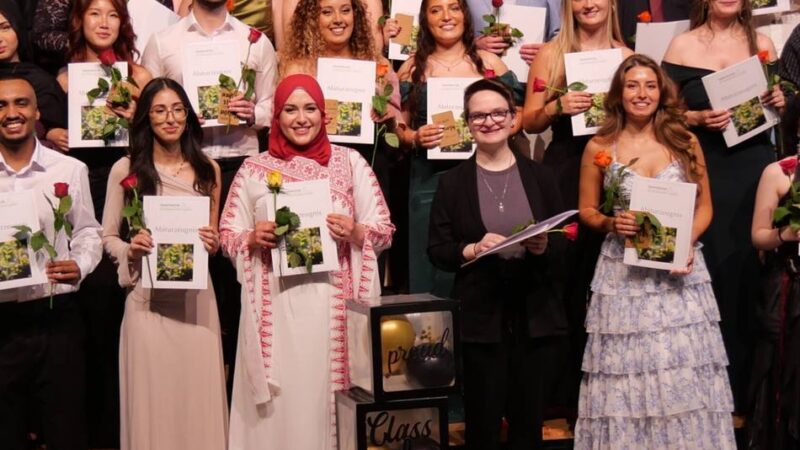 Bildung in Krefeld: Die Abiturienten 2025 der Gesamtschule und des Ricarda