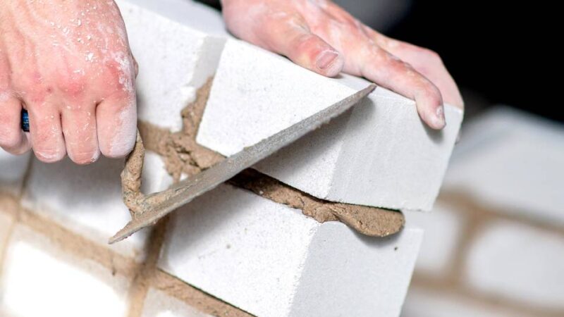 Stadt Grevenbroich investiert: Mehr als eine Viertelmillion für Notrutschen und Fluchttreppen in Kitas