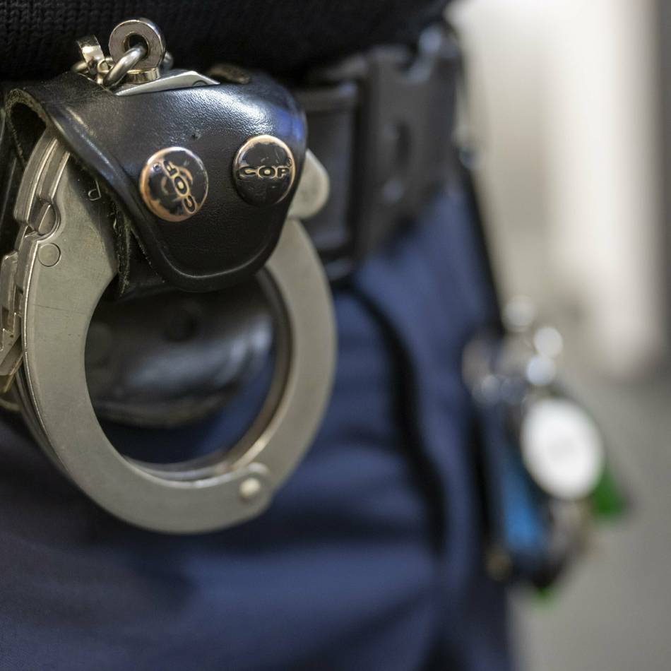 Geldkassette gestohlen: Unbekannte knacken Zigarettenautomaten in Kleve
