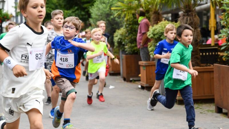 Viele Fotos und Eindrücke vom Spektakel: Gocher Steintorlauf feiert ein emotionales Comeback