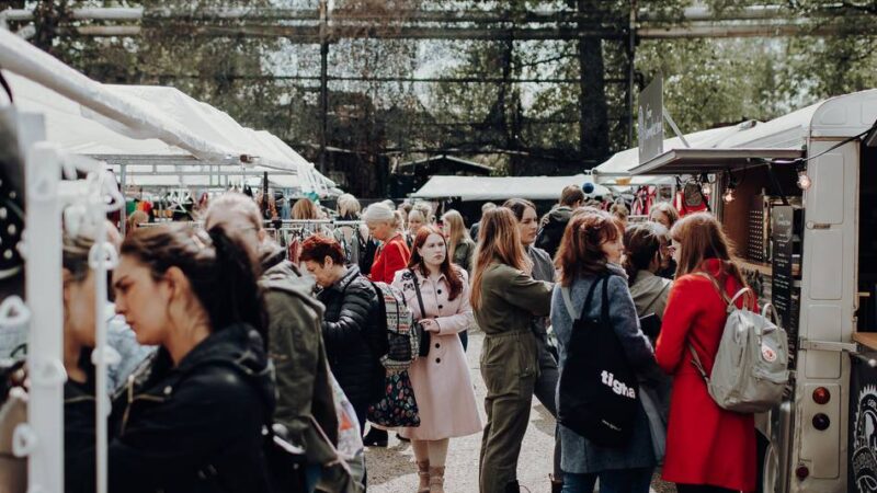 Aussteller werden gesucht: Neuer Nachtmarkt kommt nach Düsseldorf – Termine stehen fest