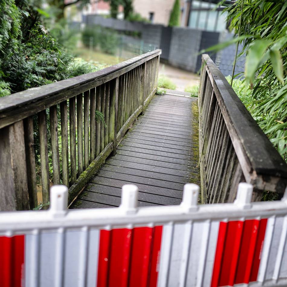 Langenfeld: Burbach erhält neue Stahlbrücke