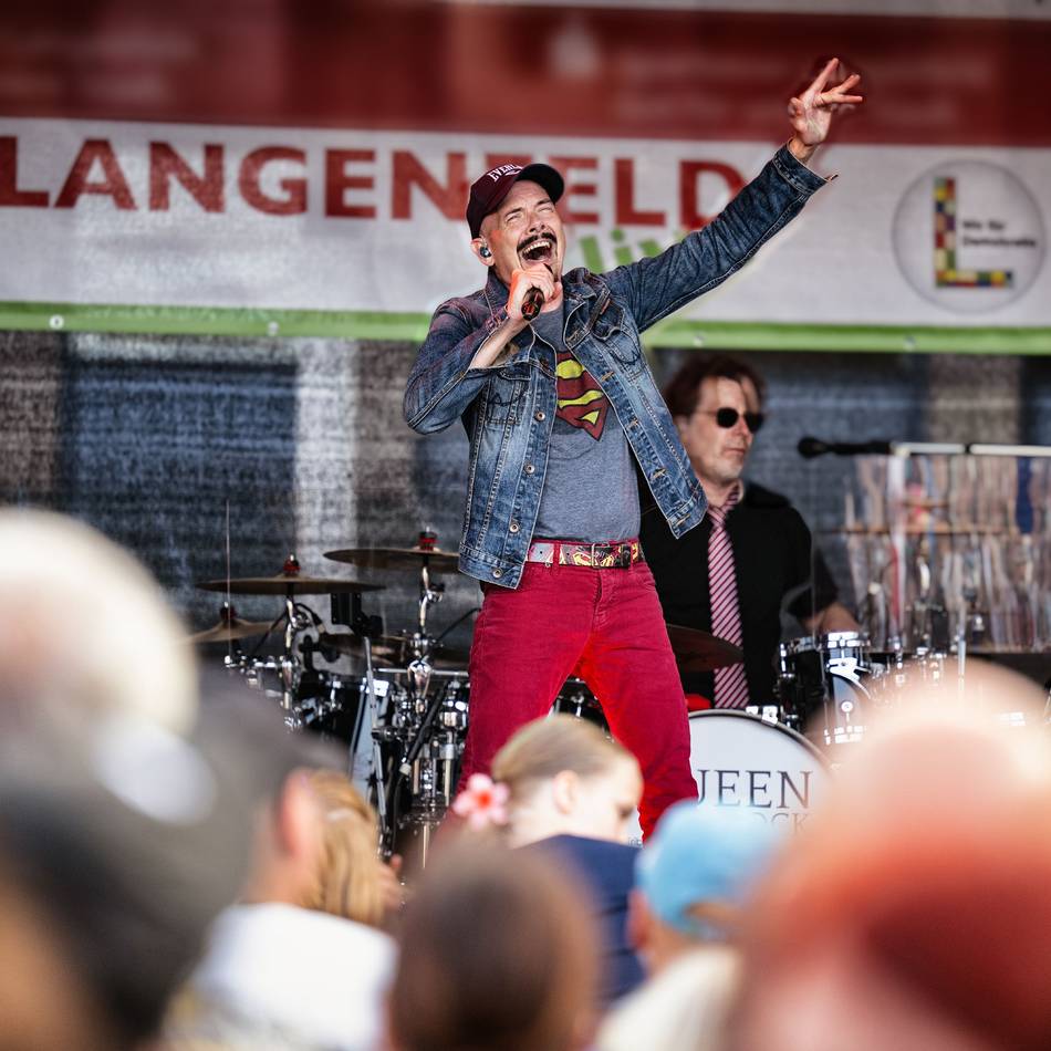 Auf dem Marktplatz: Langenfeld Live: Queen May Rock spielt zum Auftakt