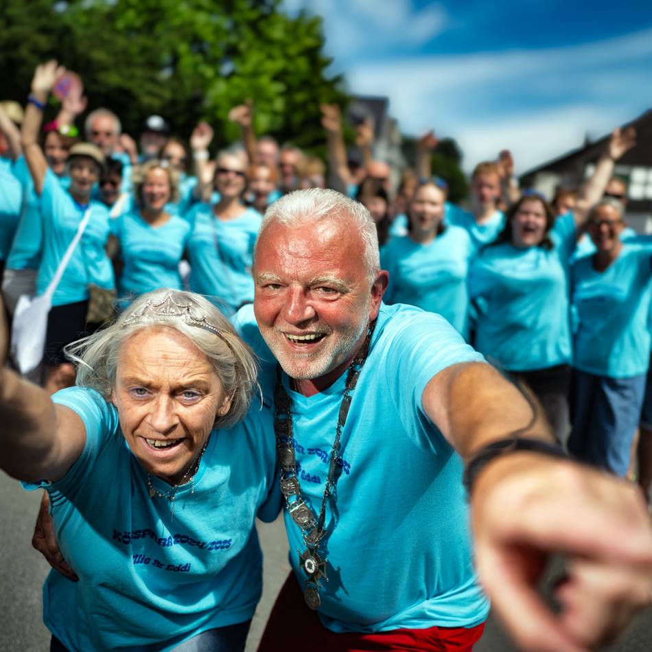 In Deutschlands größter Dorfgemeinschaft: PaRoLi-Festzug trotzt verschärften Bedingungen