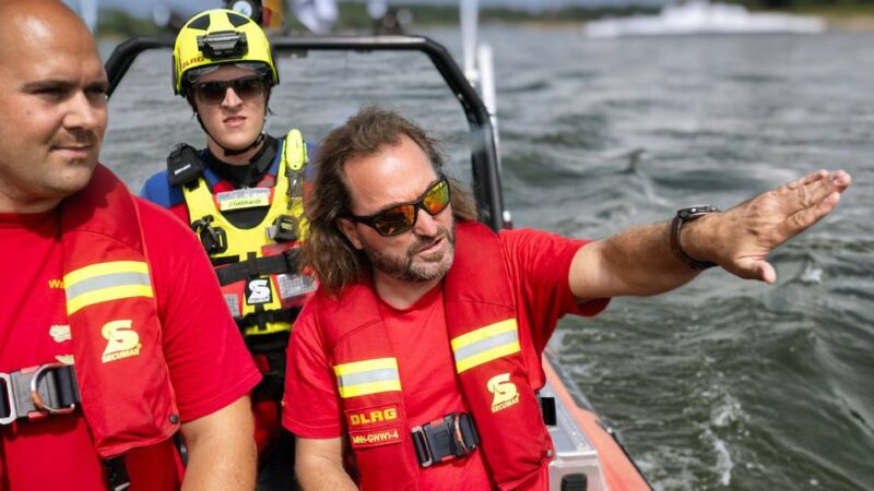 Unterwegs mit dem Ortsverein Monheim: Warum die DLRG am Rhein immer öfter ausrücken muss