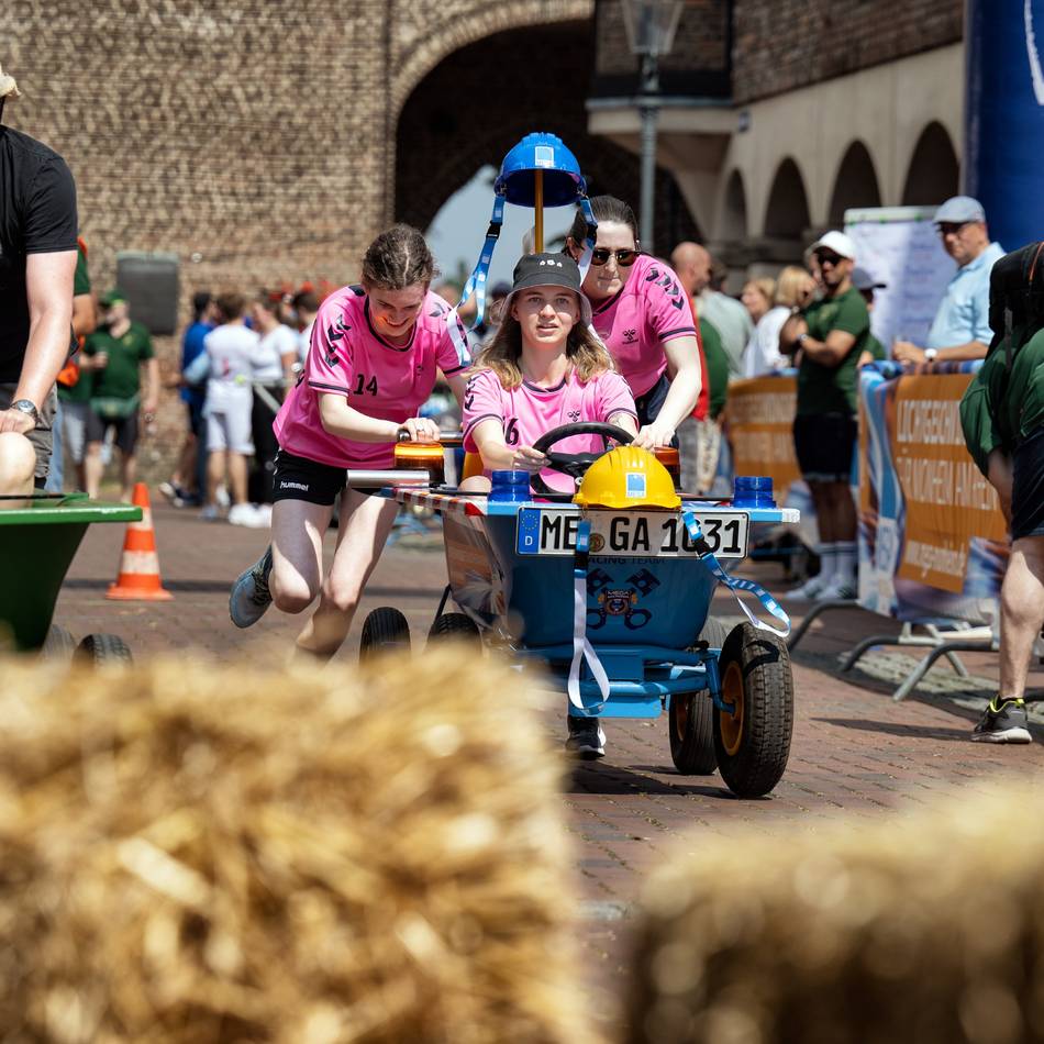 Am Wochenende: Altstadtfest und Badewannenrennen finden in Monheim erstmals gemeinsam statt