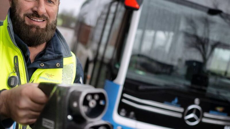 Bahnen der Stadt Monheim: Blerim Zymeri ist das Gesicht des autonomen Nahverkehrs