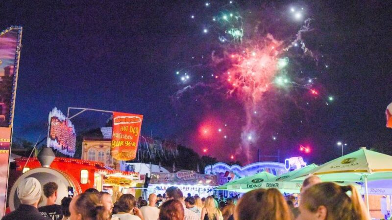 Bilanz zur Klever Kirmes 2025: Nach Unglück auf Rheinkirmes – Klever Schausteller halten an Höhenfeuerwerk fest