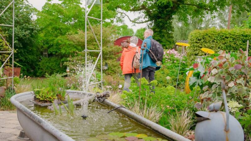 „Offene Gärten im Kleverland“: Besuch in den Gärten von Schenkenschanz – auch bei Regen ein Erlebnis