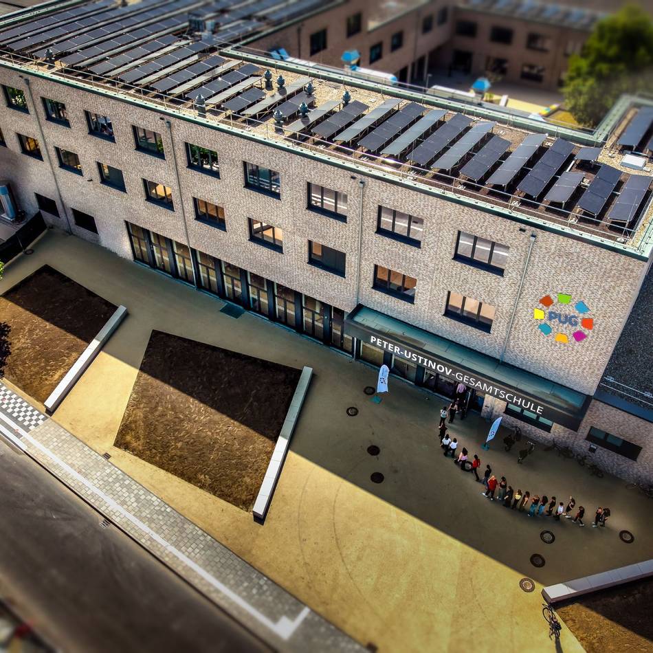 Monheim: Peter-Ustinov-Gesamtschule feiert Eröffnung des Neubaus