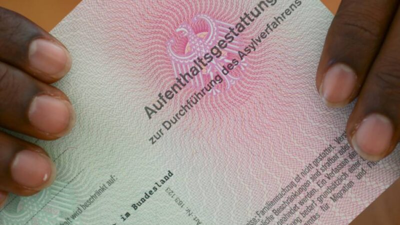 Online Fragebogen-Aktion: Stadt erfasst Helfer für Geflüchtete in Hilden