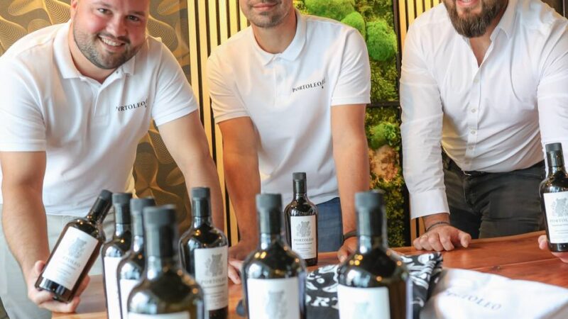 Neusser gründen Unternehmen Portoleo: Drei Grenadiere setzen auf eigenes Olivenöl