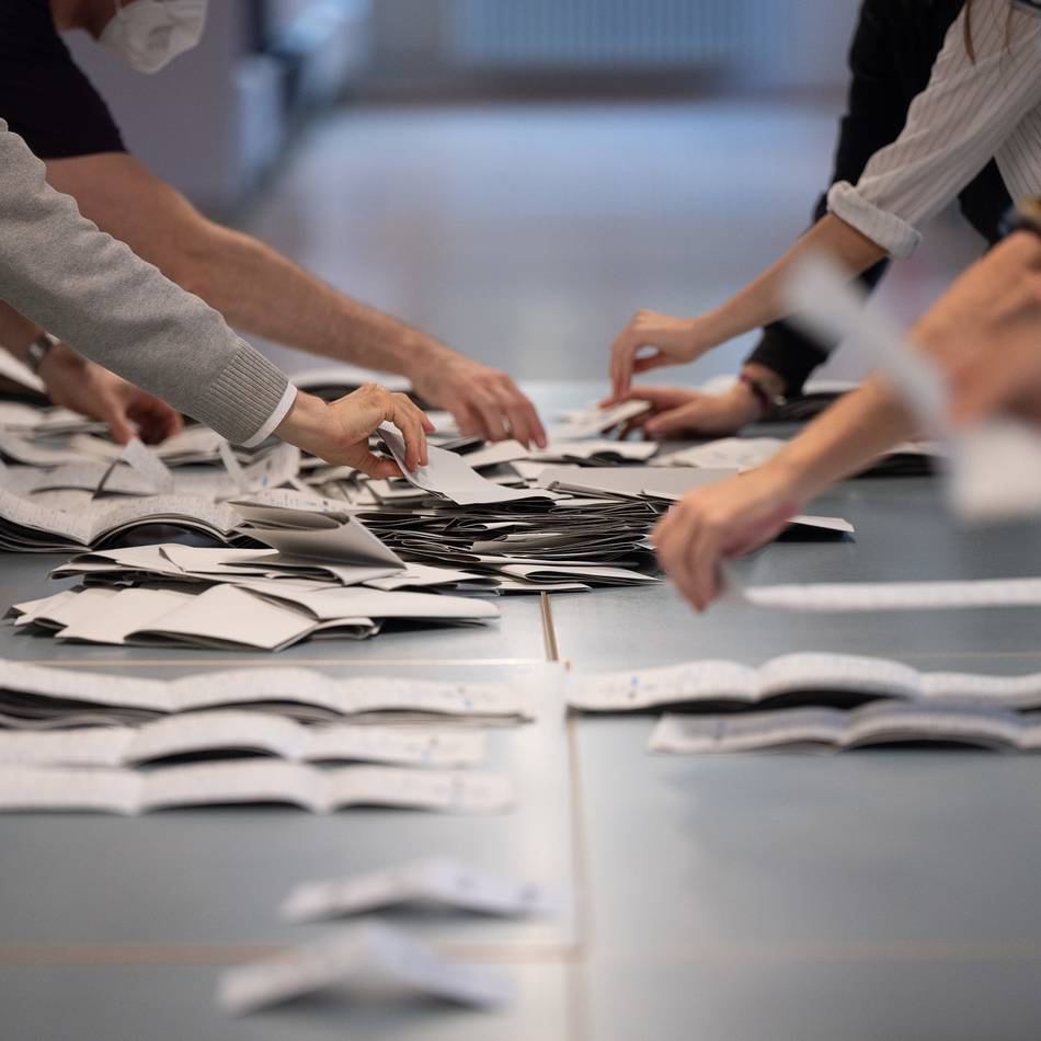Wahl am 14. September in Radevormwald: Stadt sucht Wahlhelfer für Kommunalwahl und mögliche Stichwahl