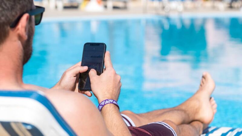 Polizei im Oberbergischen Kreis: Infostand auf Etapler Platz mit Tipps für den Urlaub