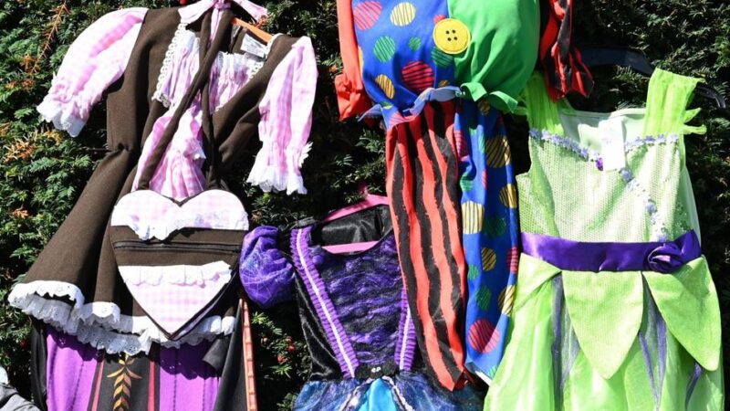 Günstig und nachhaltig: Kindertrödelmärkte locken Familien in Krefeld