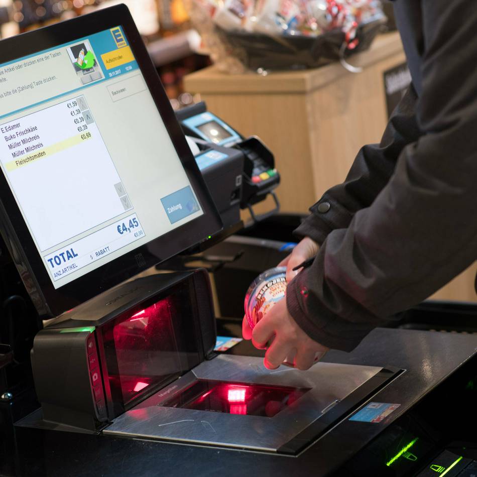 Kameras, Detektive und Kassenbon-Checkout: So sicher sind Selbstbedienungs-Kassen in Neuss