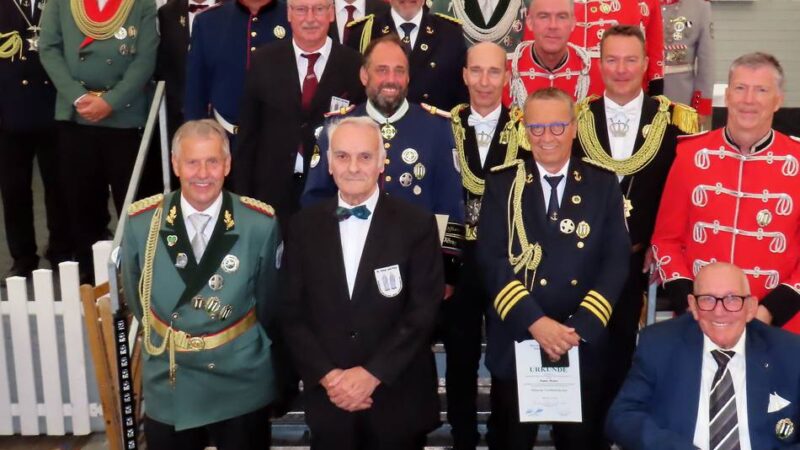 Zum dritten Mal Schützenkönig: Großes Kaiser-Schützenfest in Leutherheide