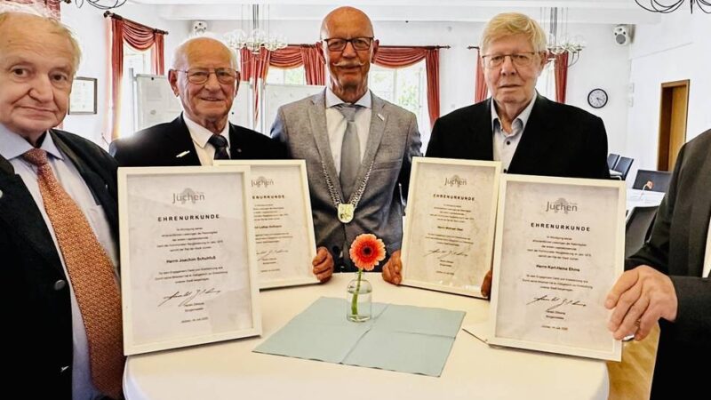 50 Jahre Stadtgeschichte: Ehrungen für fünf ehemalige Ratsmitglieder in Jüchen