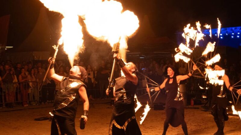 Veranstaltung in Mönchengladbach-Wickrath: So war die Feuershow beim „Fest an See“ 2025