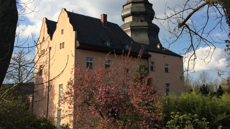 Meerbusch historisch: Plattengüter – Die Wächter am Rhein