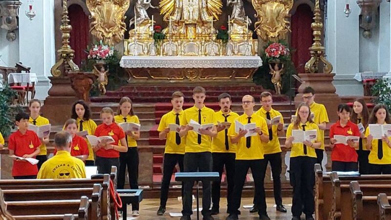 Reisebericht der Jugen Kantorei und des Jugendchors von St. Lambertus: Mettmanner Jugendliche treten bei internationalem Sängerfest in München auf