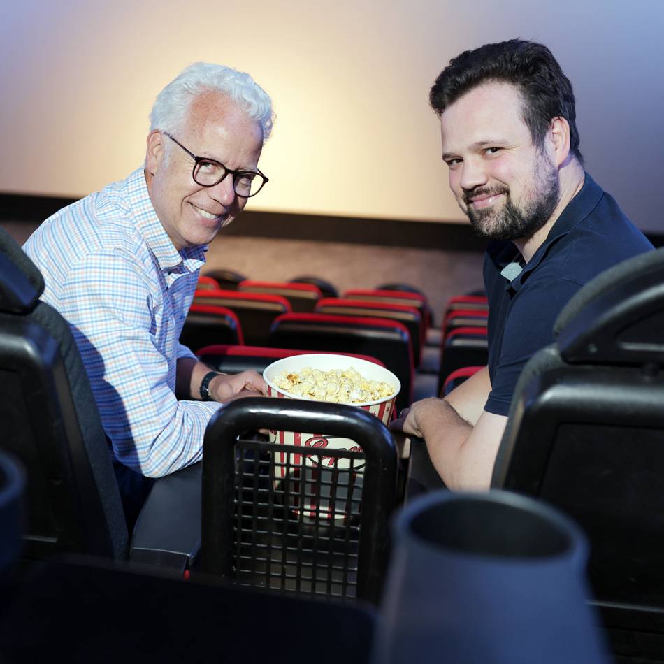Modernisierung im Weltspiegel und Open-Air-Kino mit Samba in Mettmann: LED-Technik soll die alte Leinwand ersetzen