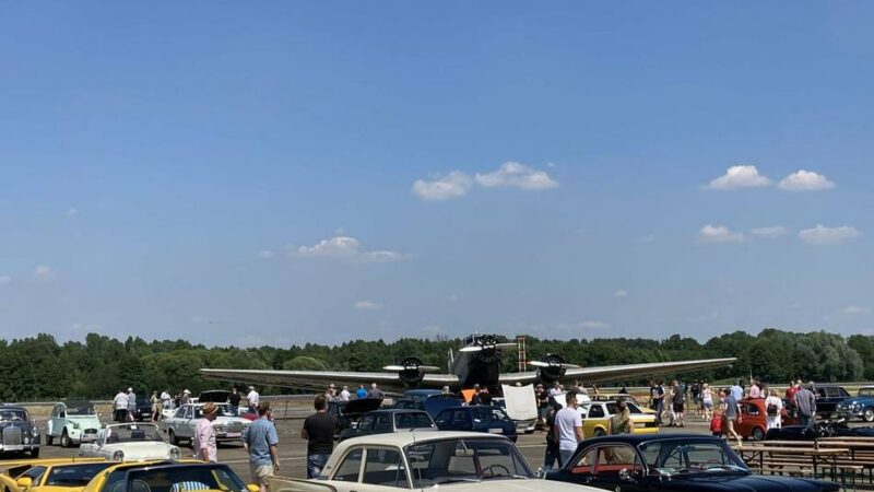 Am Mönchengladbacher Flughafen: Veranstalter sagen „Oldtimer Fly & Drive In“ im Juli ab