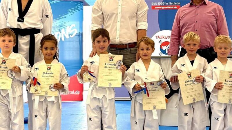 Stadtgespräch in Nettetal: 59 erfolgreiche Taekwondo-Prüflinge und CDU-Talk in Schaag