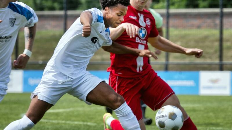 Siege im Elfmeterschießen: 1. FC Monheim gewinnt seinen Rhein Cup