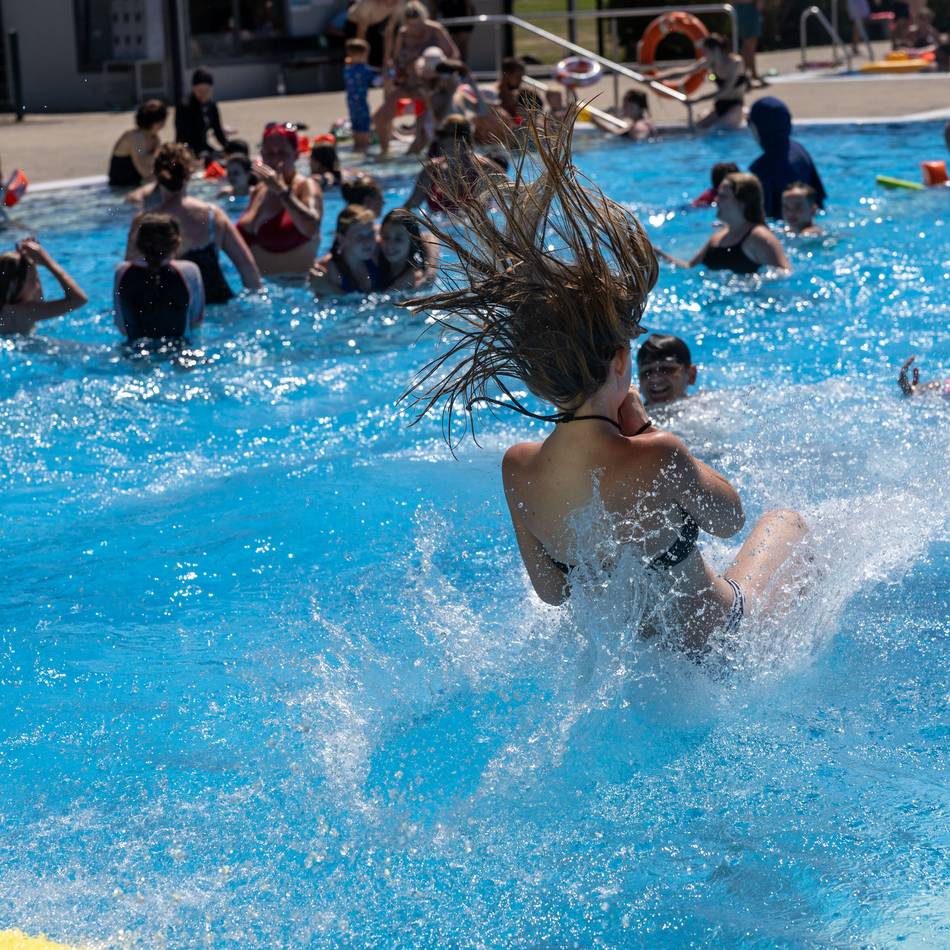 Wo bitte geht`s zum Schwimmbad?: Der Sprung ins kühle Nass