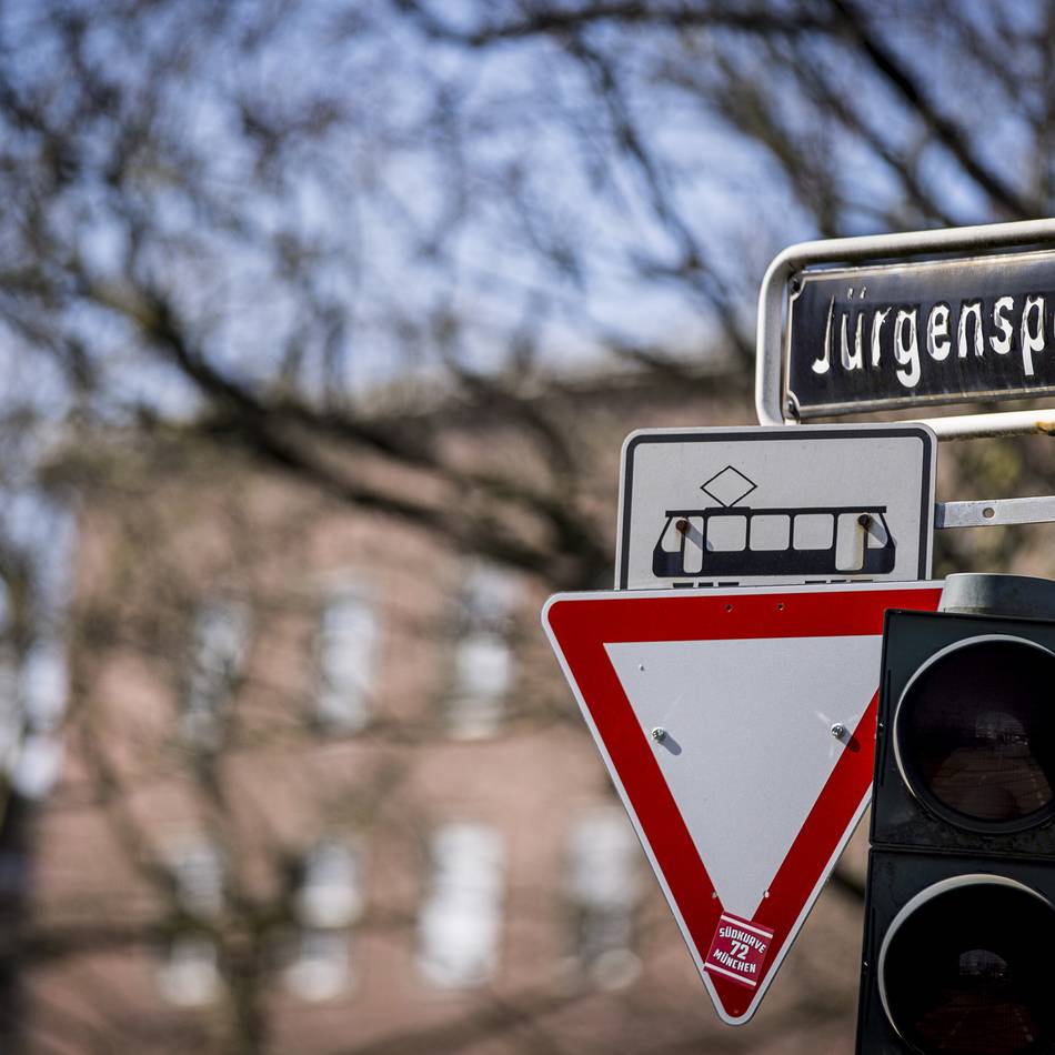 Kompromisslösung gefunden: Entscheidung zur Umbenennung des Jürgensplatzes gefallen