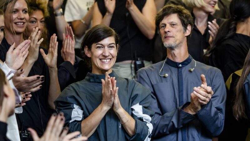 „It’s not a Fashion Show“ in Düsseldorf: Designerin Marion Strehlow macht die Kunsthalle zum Laufsteg