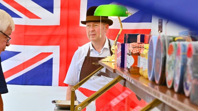 Veranstalter sind zufrieden mit Krefelder Premiere: Auch Corgis reisten an – So war der British Day in Uerdingen