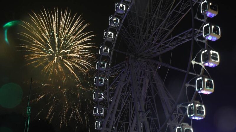 Eröffnungsfeuerwerk findet statt: Zum Kirmesstart in Neuss wird’s wieder knallen – ohne Drohnen