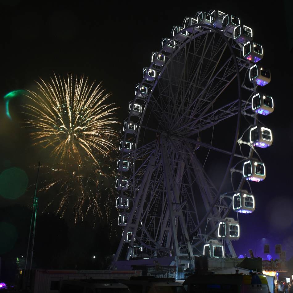 Eröffnungsfeuerwerk findet statt: Zum Kirmesstart in Neuss wird’s wieder knallen – ohne Drohnen