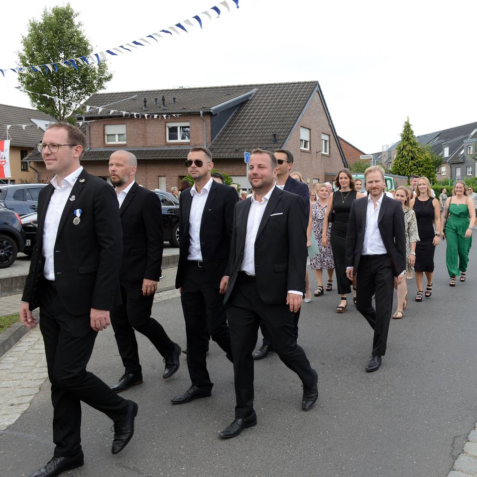 50-Jahr-Jubiläum in Jüchen: Doppeldorf lässt die Klompenkirmes hochleben