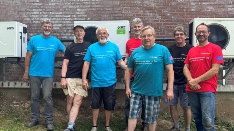 Schwimmverein erhält Westenergie-Förderung: Neue Wärmepumpen für Alpens Hallenbad